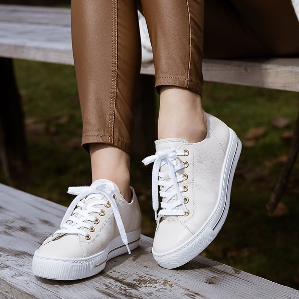 Women's Lace Up Sneakers. Beige Leather. Never worn - Picture 2 of 12